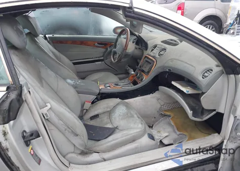 2003 Mercedes-Benz Sl 500 z USA, uszkodzony, nr VIN WDBSK75F73F053366